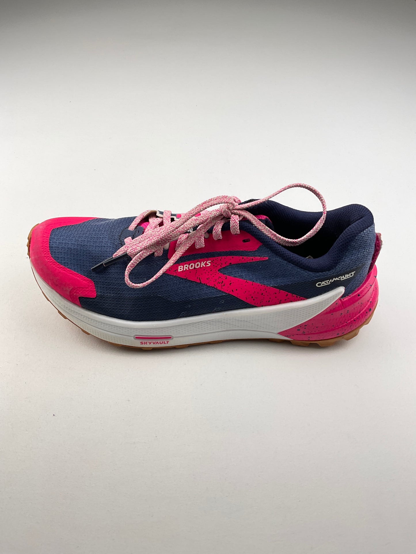 Tenis Multicolor Deportivo Brooks