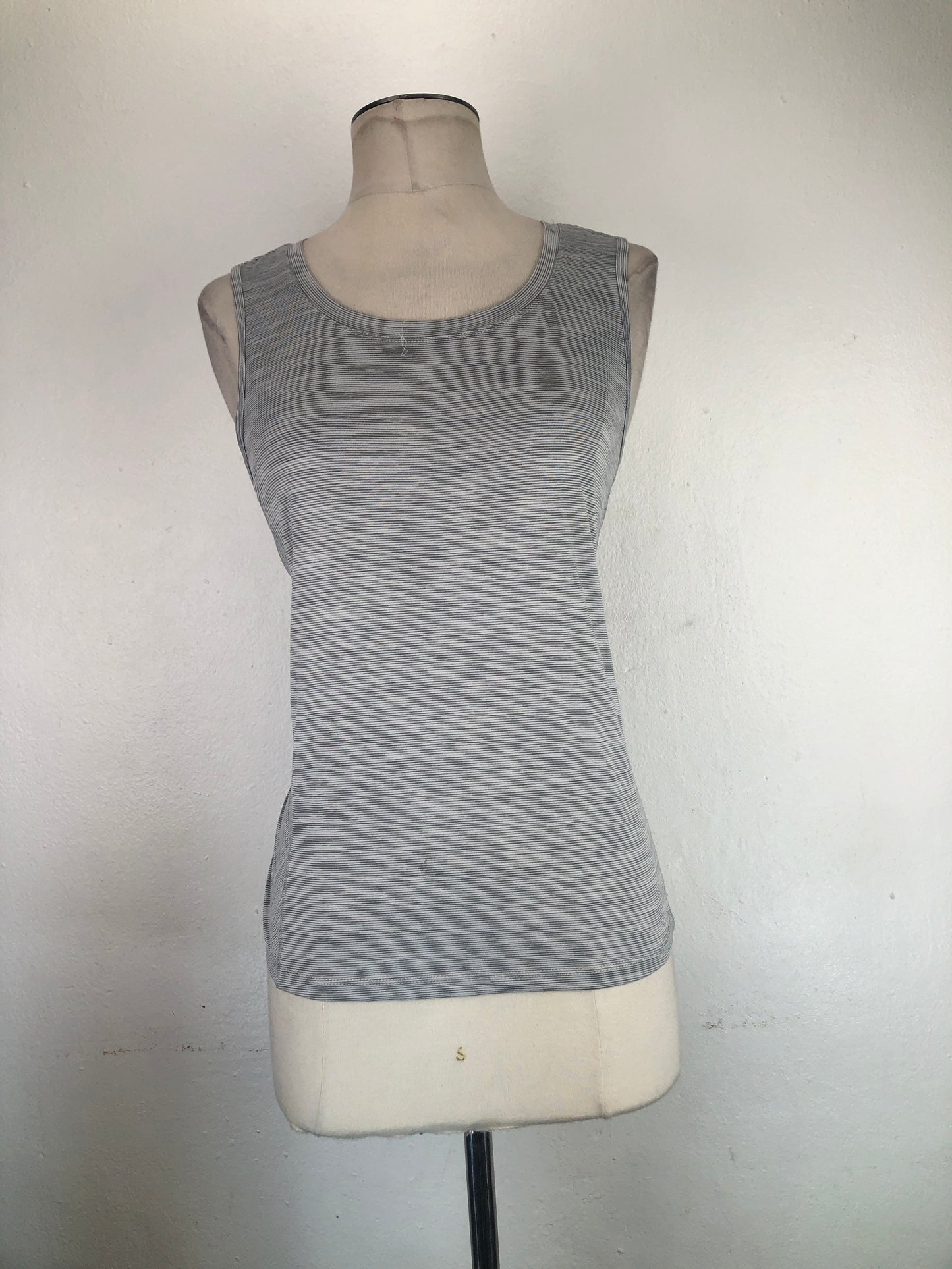 Blusa Gris Deportivo old Navy