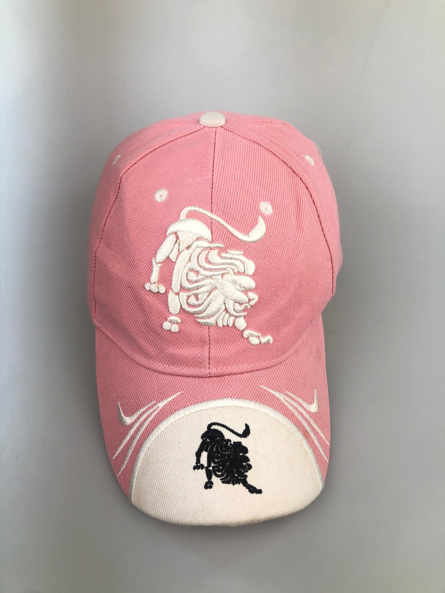 Gorra Rosado Leo