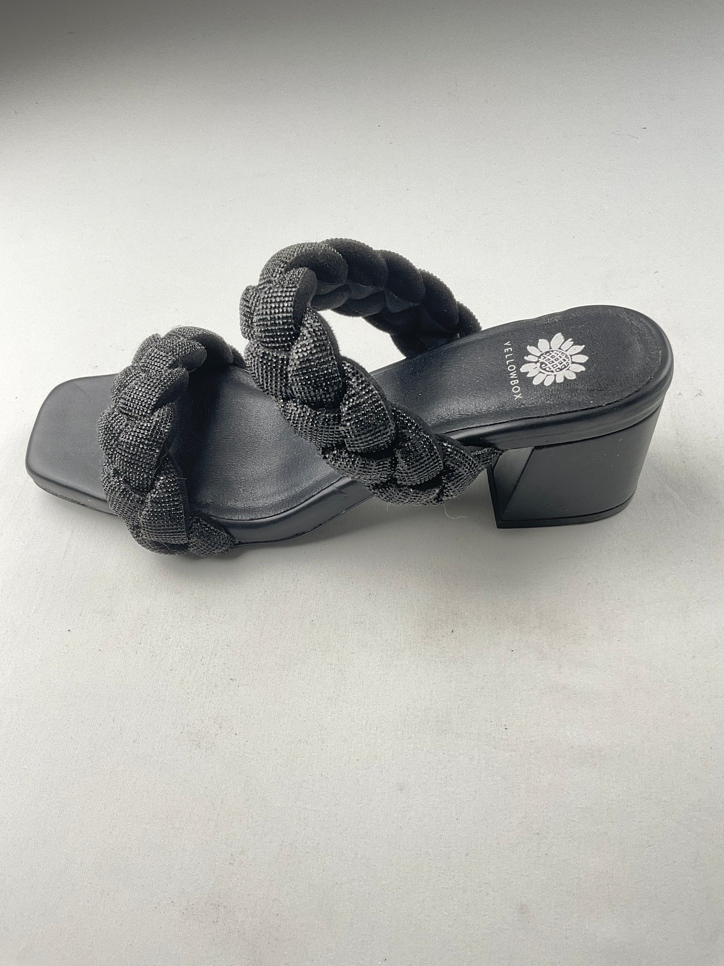 Zapatilla negro Yellowbox