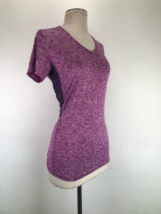Camiseta Morado Deportivo Realessentials