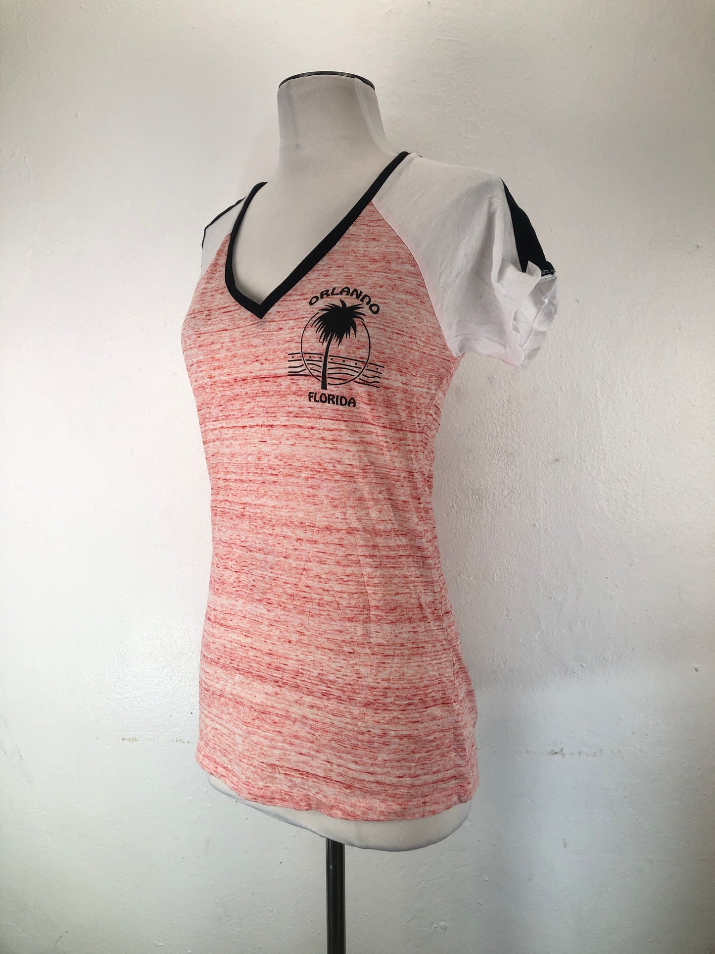 Camiseta Nude Exist