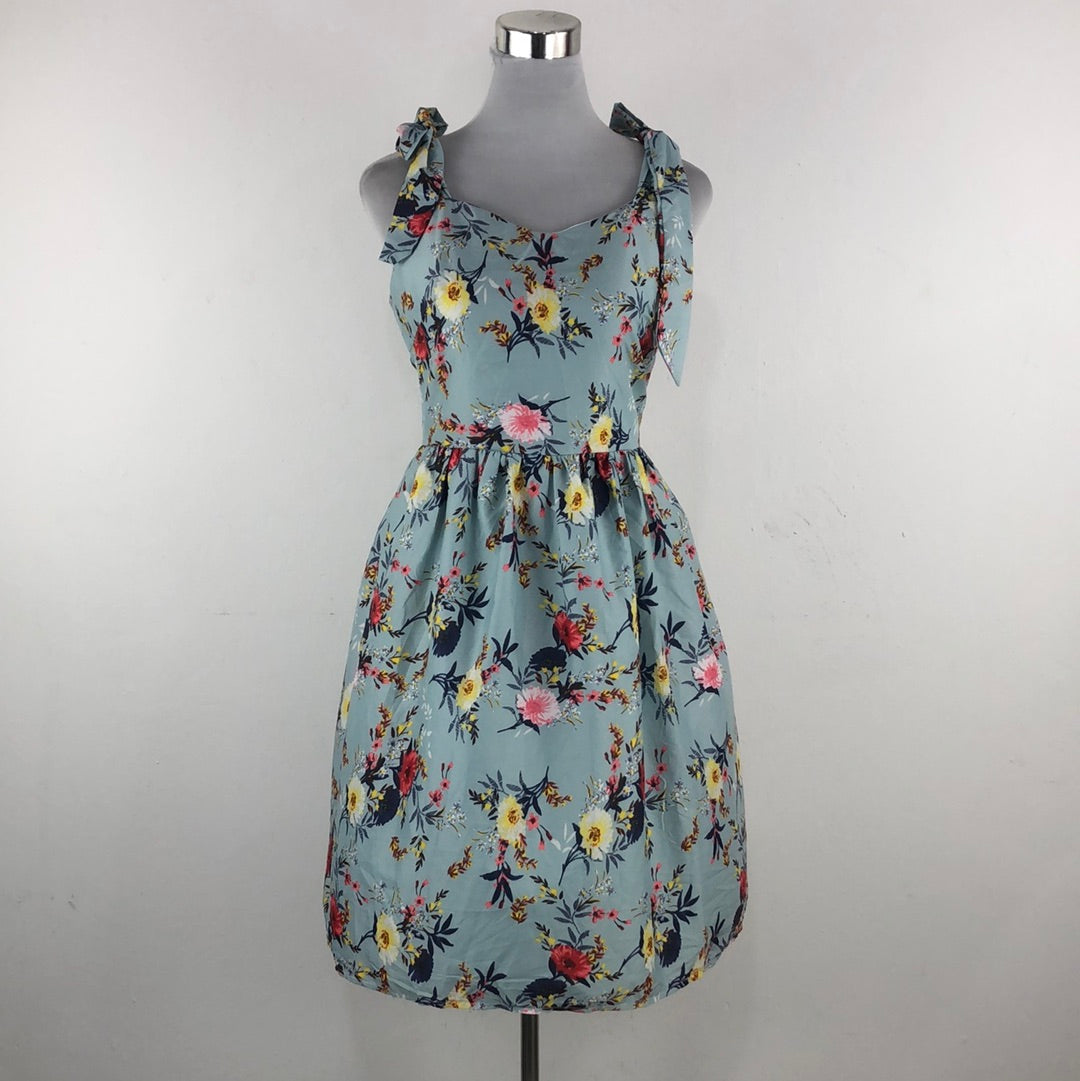 Vestido Azul de Flores
