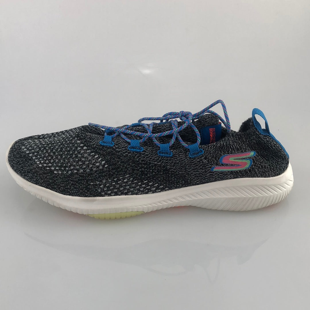 Tenis Gris Skechers Gowalk