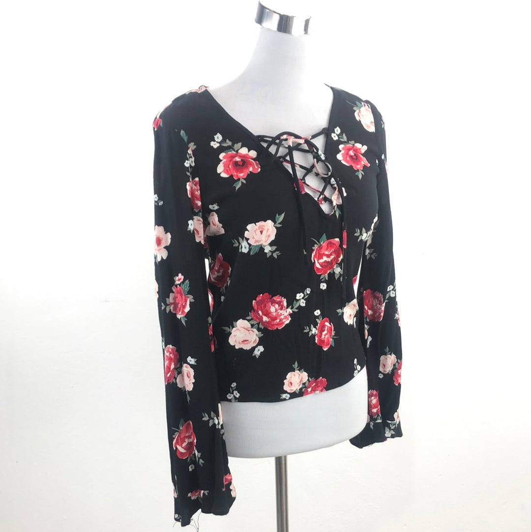 Blusa Negro de Flores Divided