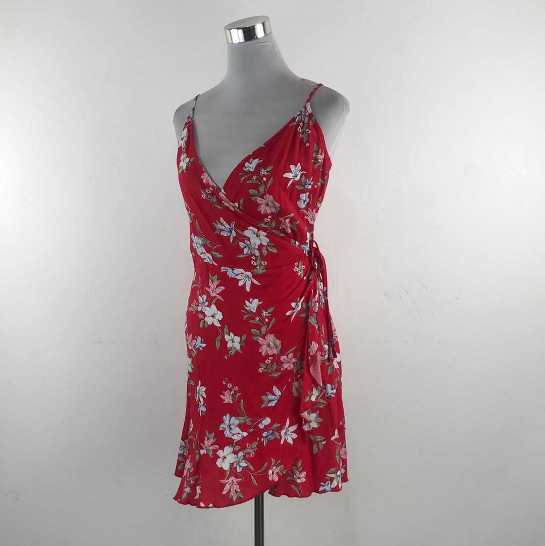 Vestido Rojo de Flores Divided