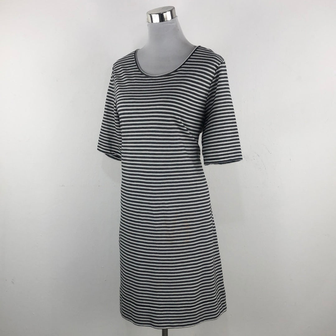 Vestido Negro de Raya Style.Co