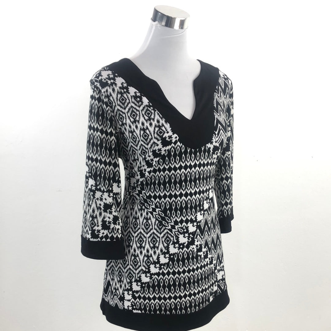 Blusa Negro Jon Den
