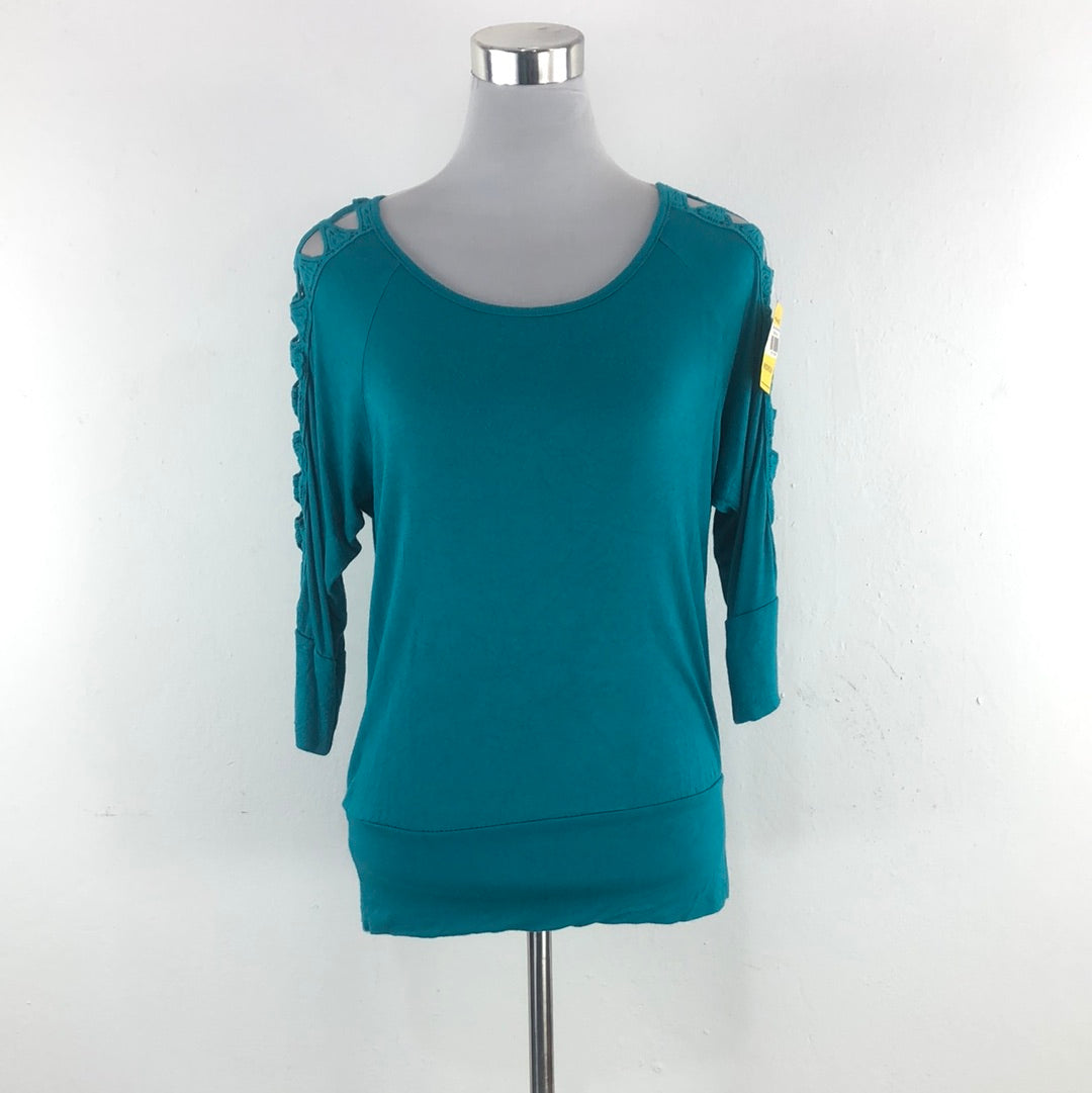 Blusa Azul By By