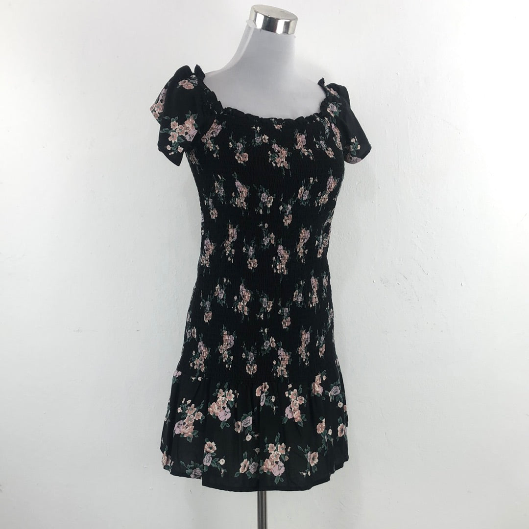 Vestido Negro de Flores Ivy Main