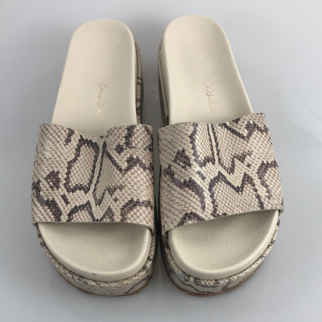 Sandalia Crema Matisse