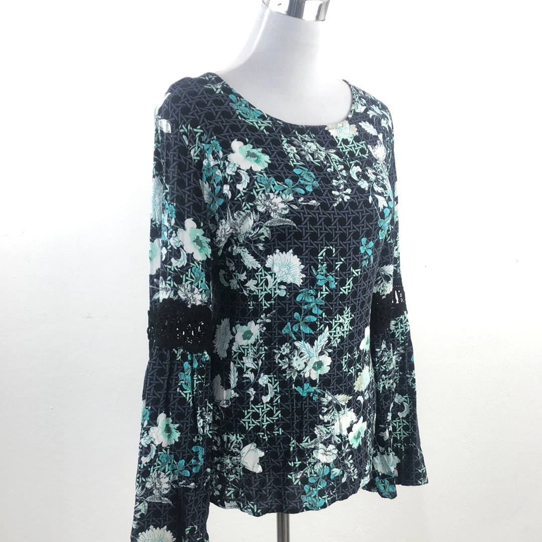 Blusa Negro de Flores Cato