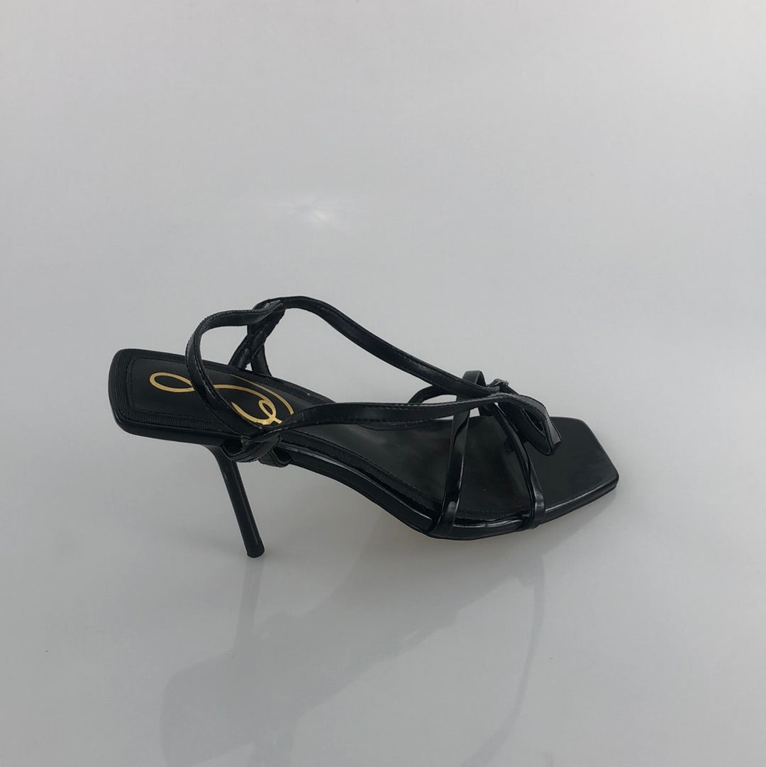 Zapatilla Negro