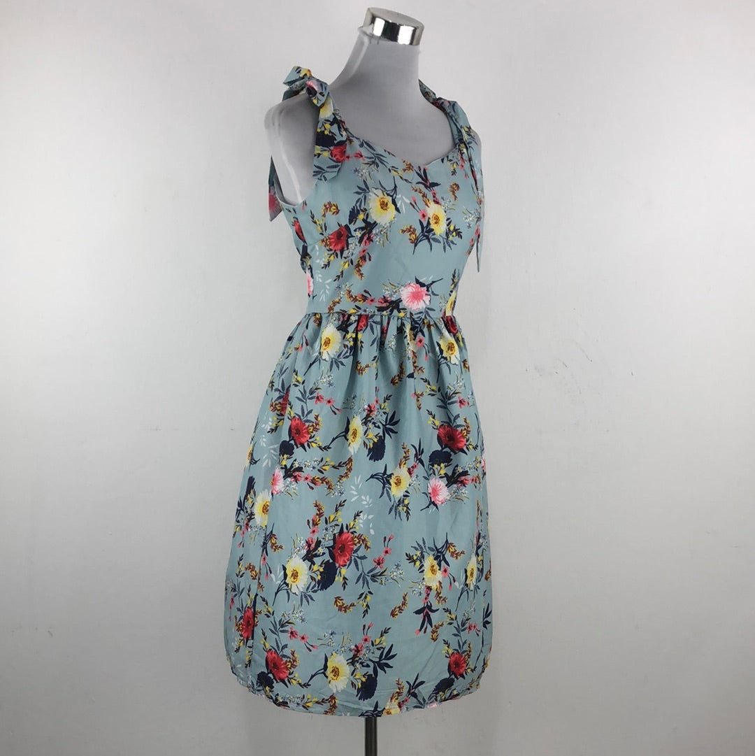 Vestido Azul de Flores