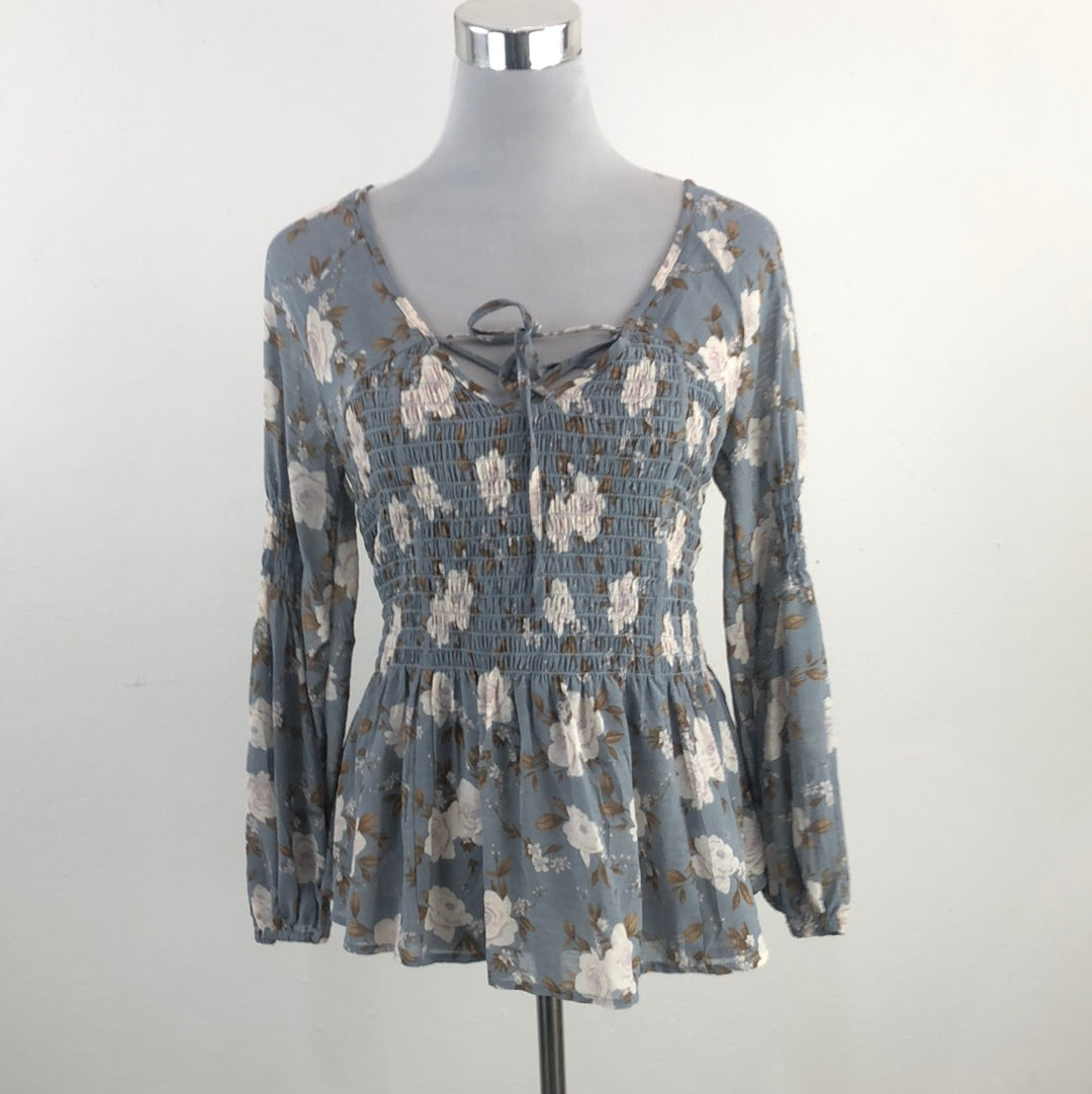 Blusa Gris de Flores American Eagle Outfitters