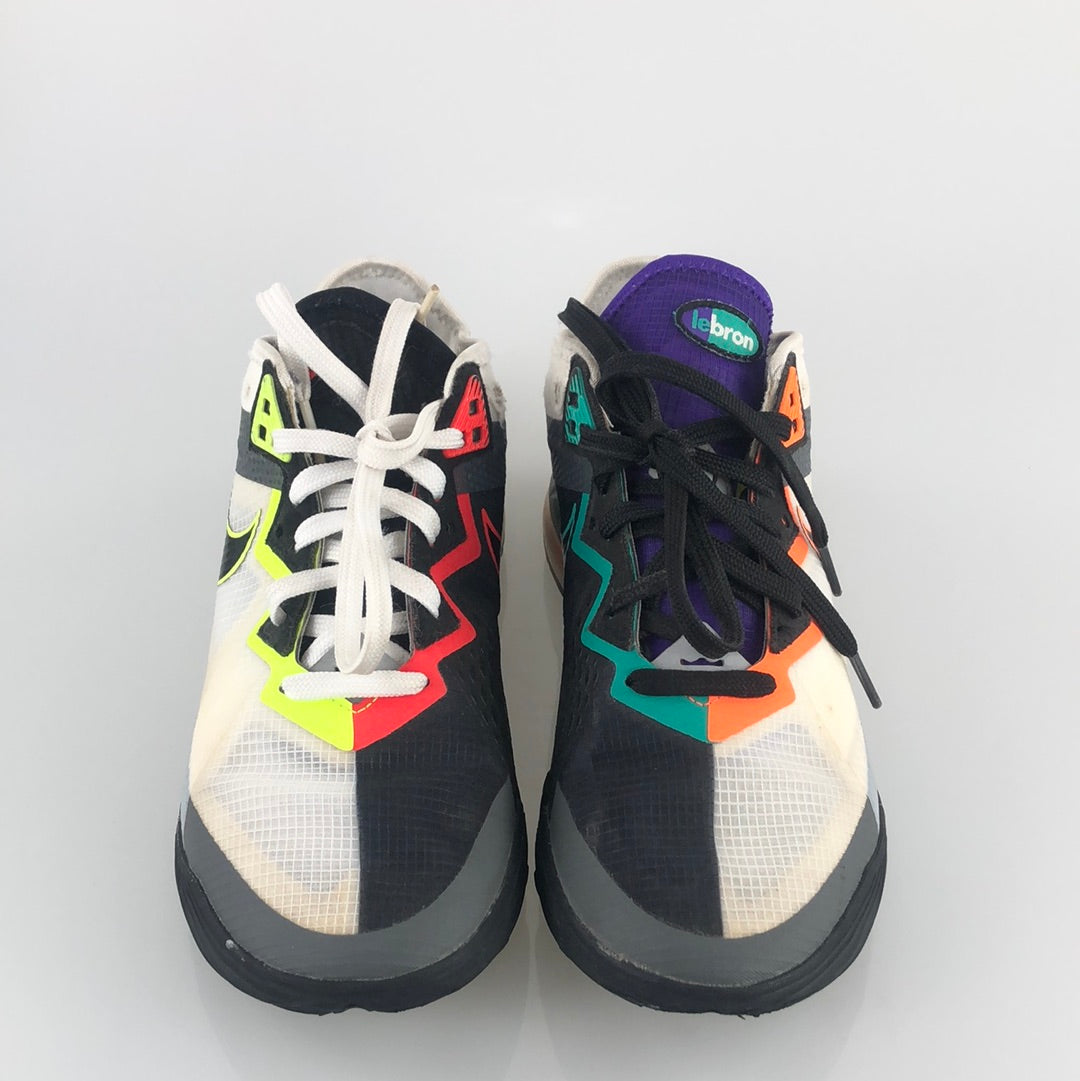 Tenis Multicolor Nike Lebron
