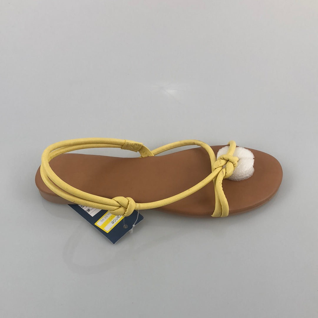 Sandalia Amarillo Universal Thread