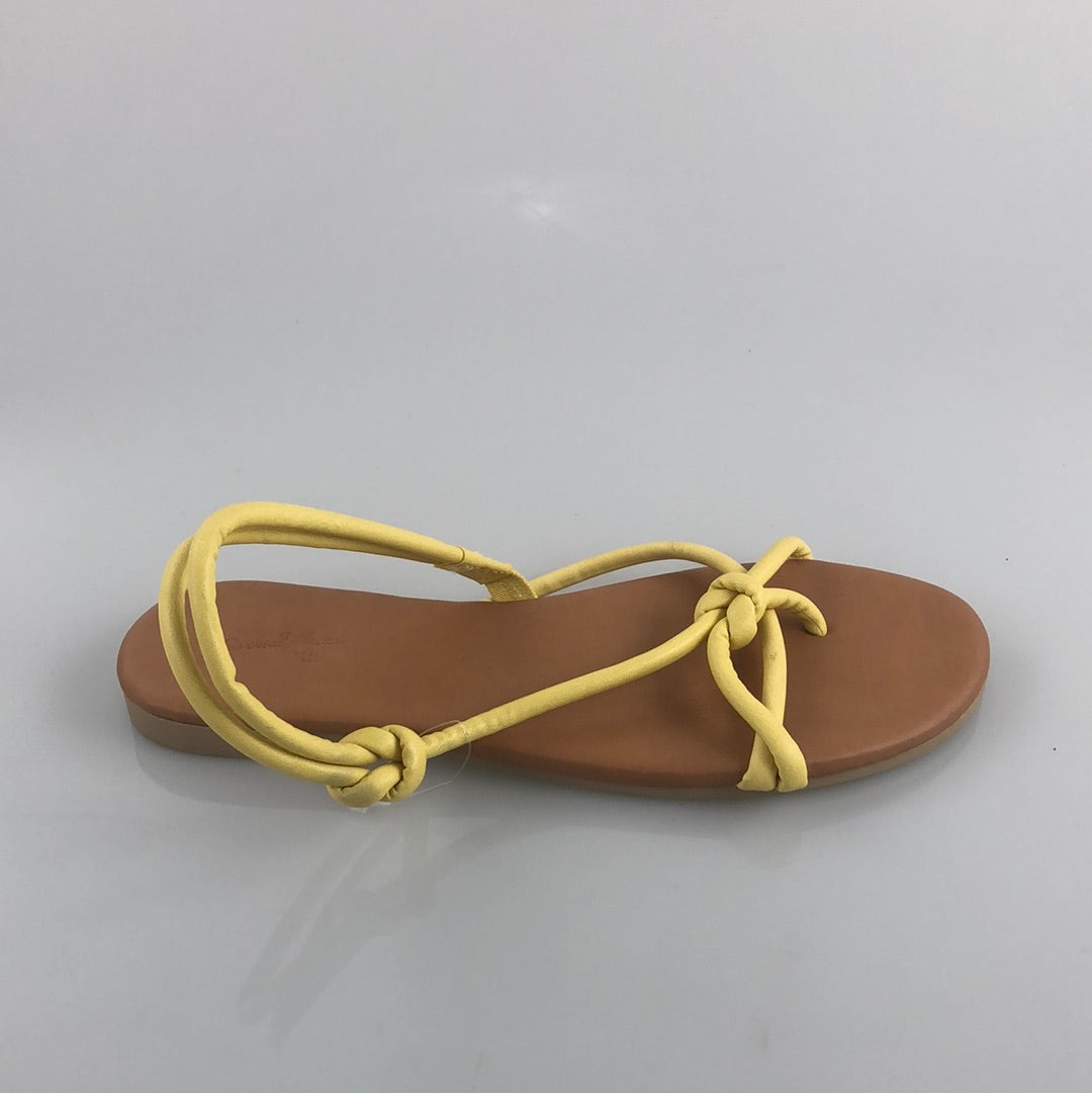 Sandalia Amarillo Universal Thread