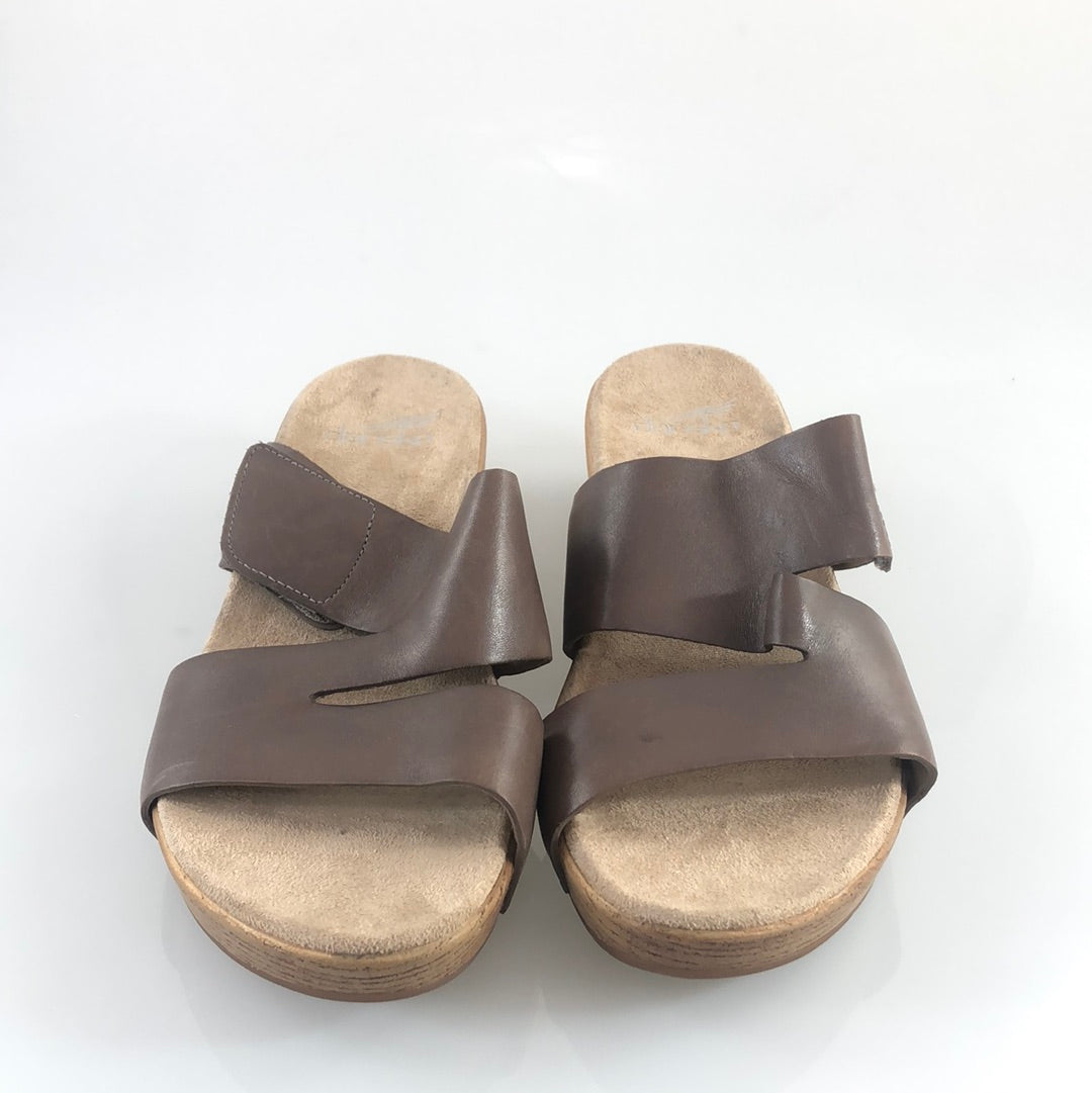 Sandalia Marron Dansko