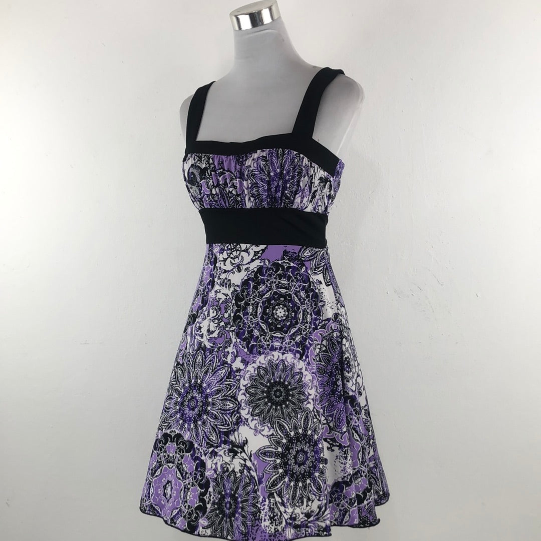 Vestido Morado de Flores Speeckless