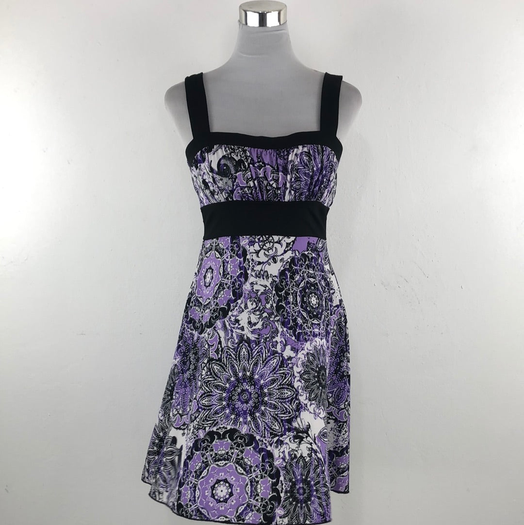 Vestido Morado de Flores Speeckless