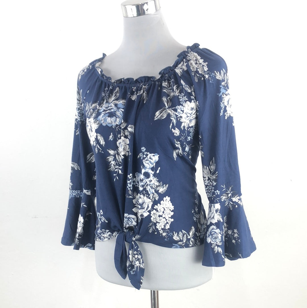 Blusa Azul Marino de Flores