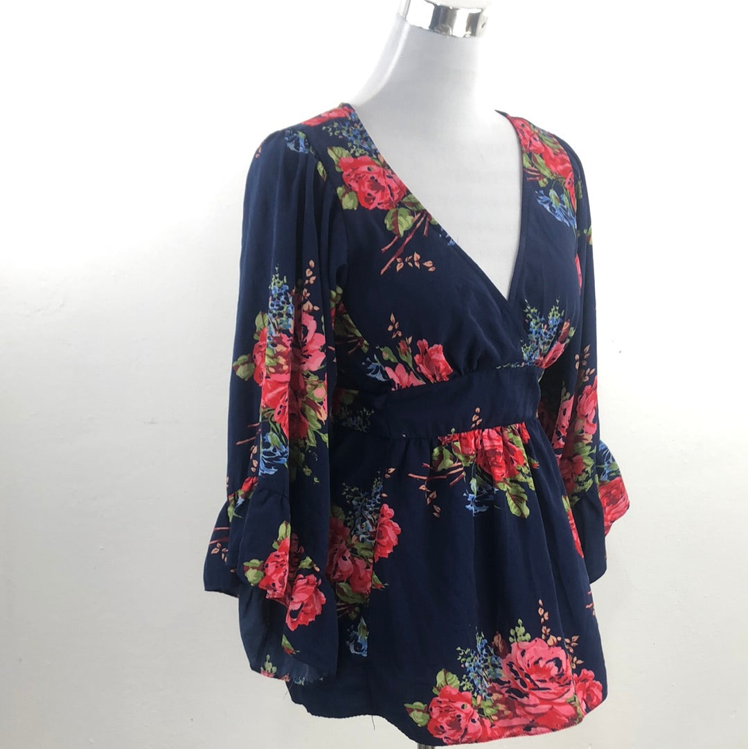 Blusa Azul Marino de Flores Betset Johrson