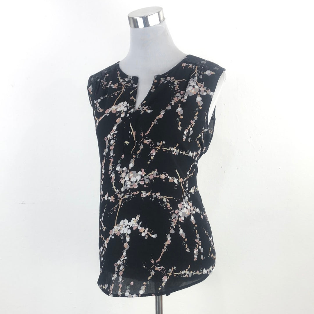 Blusa Negro de Flores Daniel Rainn