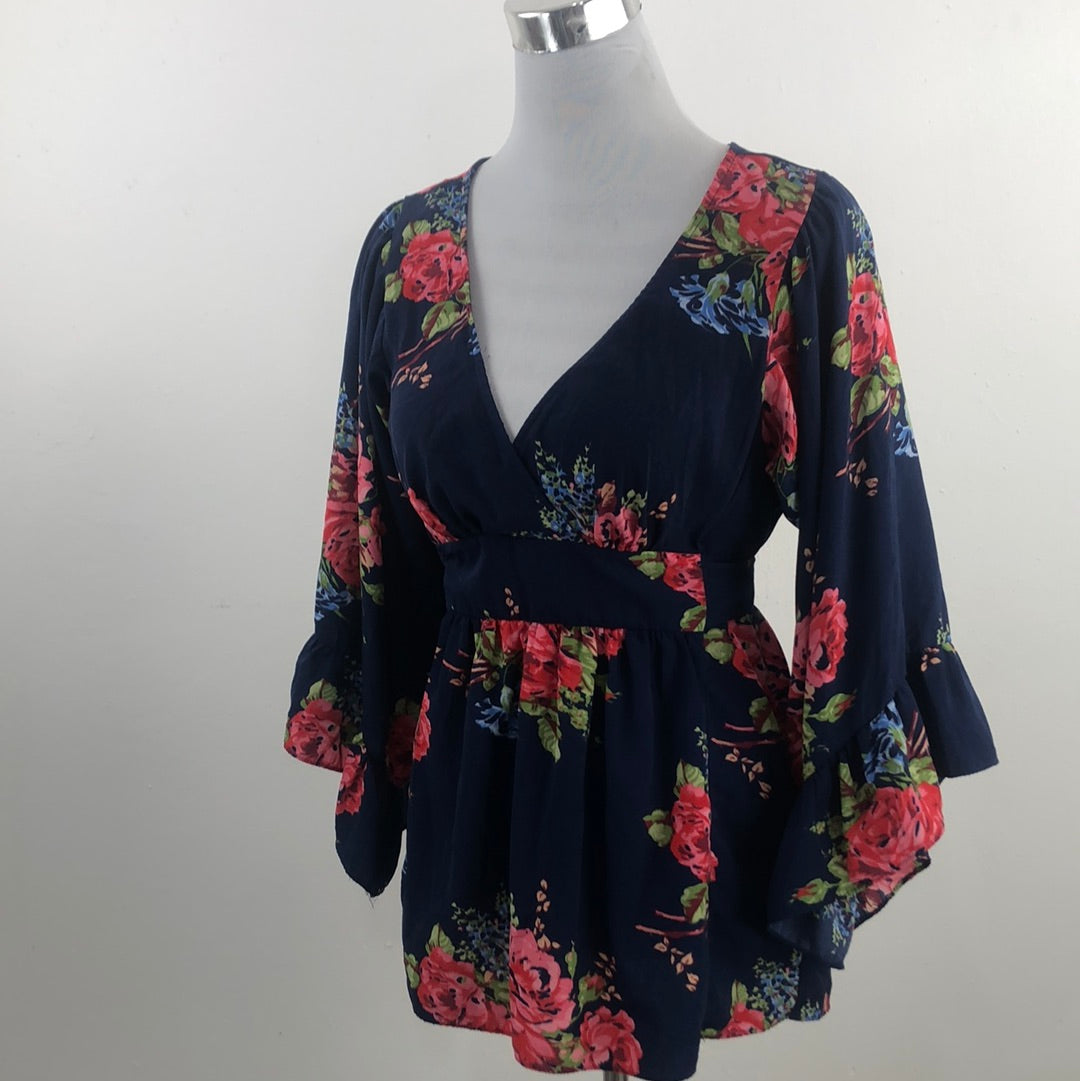Blusa Azul Marino de Flores Betset Johrson