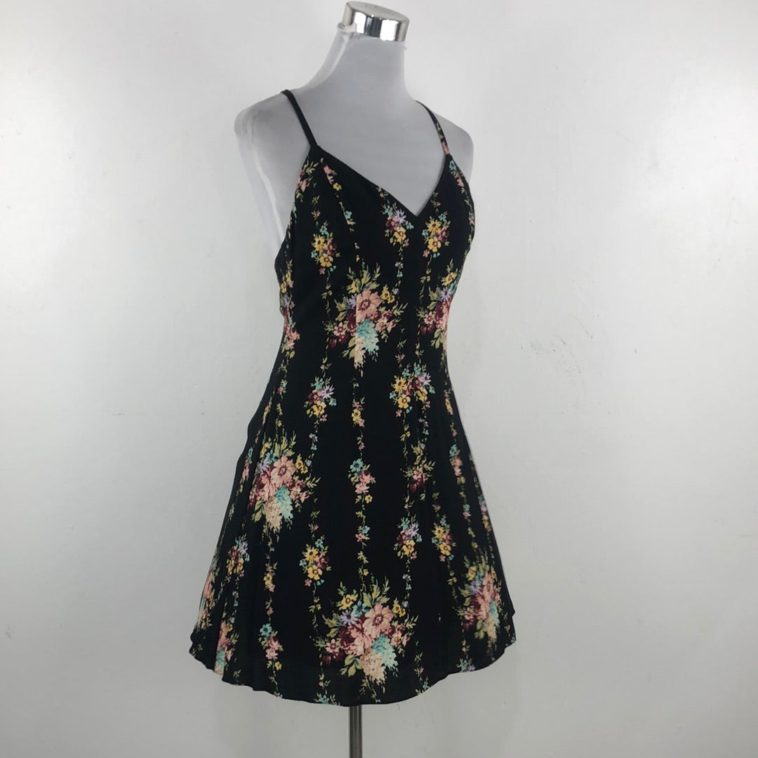 Vestido Negro de Flores Alice Olivia