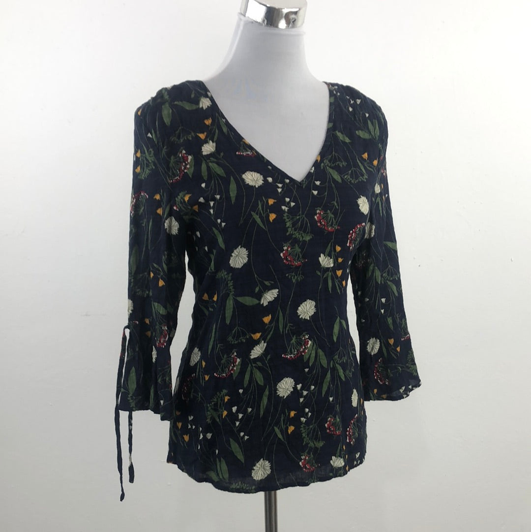 Blusa Azul Marino de Flores Ganji
