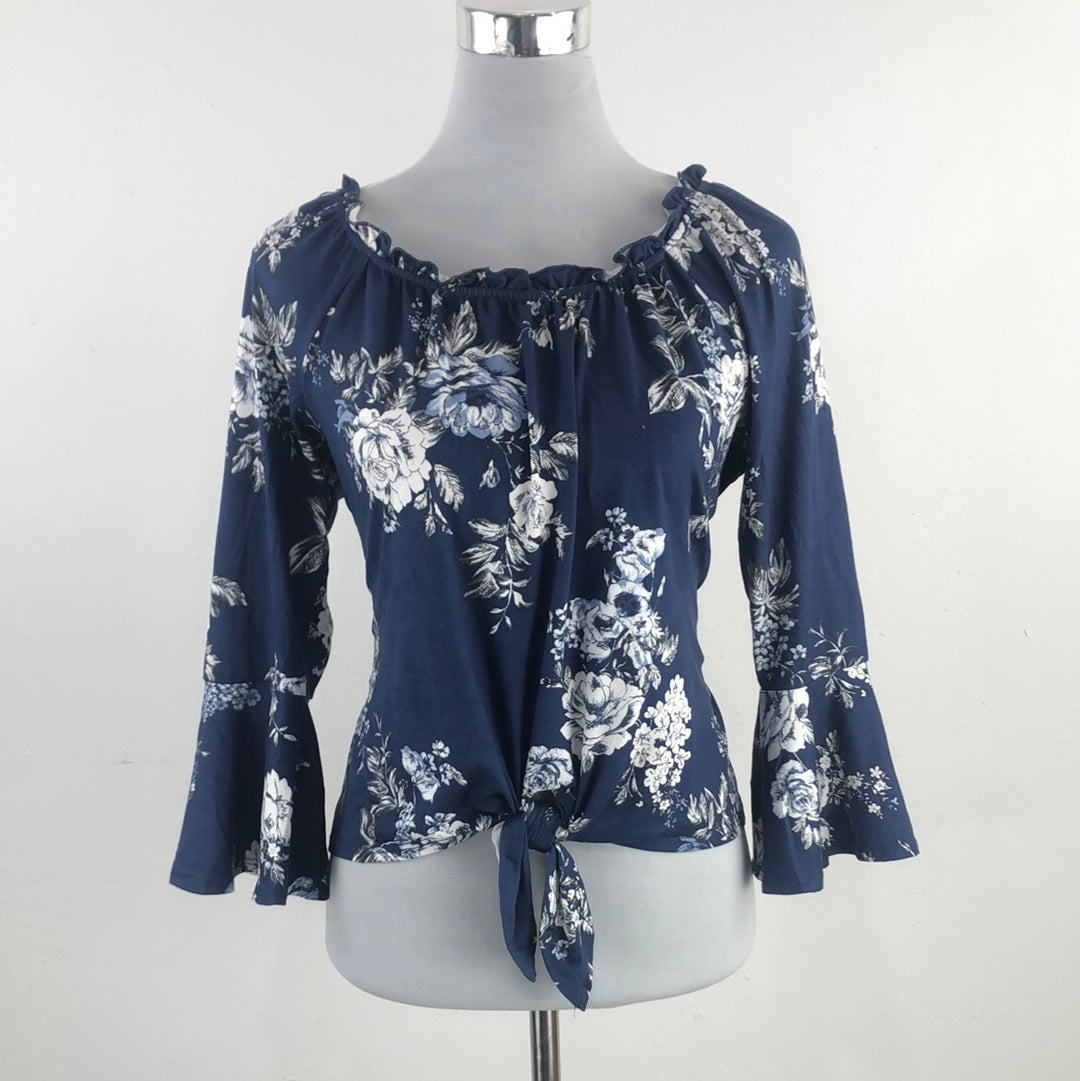 Blusa Azul Marino de Flores