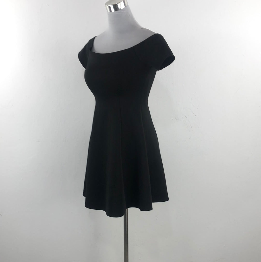 Vestido Negro Forever 21