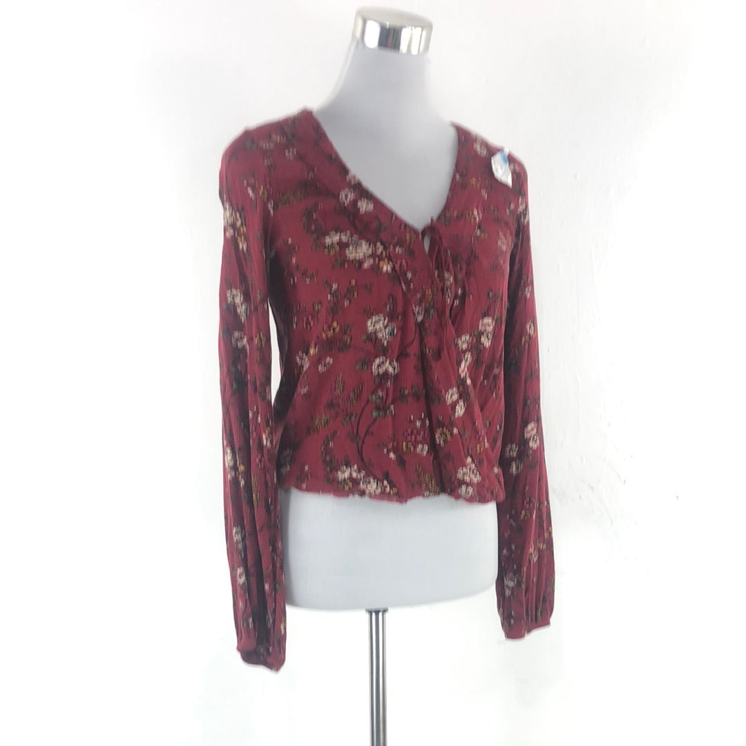Blusa Rojo Vino de Flores Mossimo