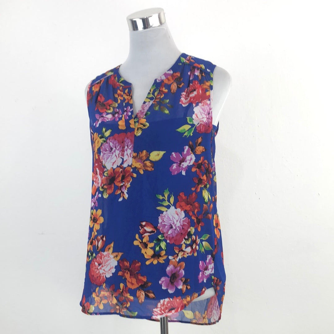 Blusa Azul de Flores Daniel Rainn