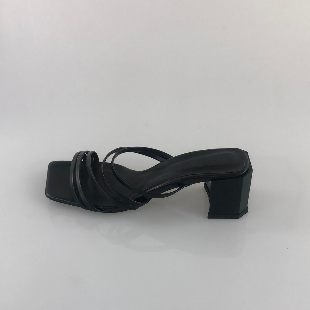 Zapatilla Negro Esperanza