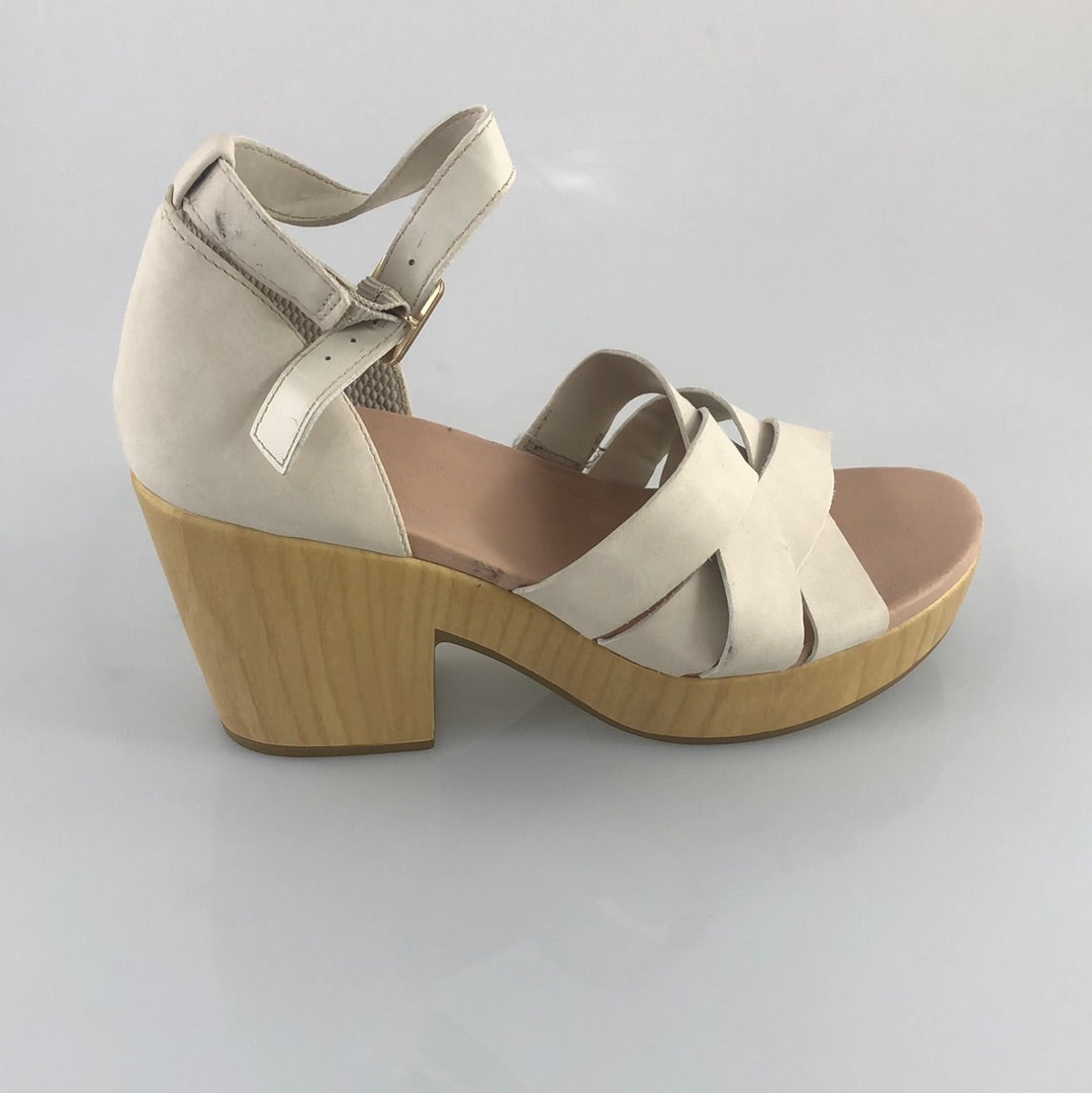 Zapatilla Crema Dr Scholl's
