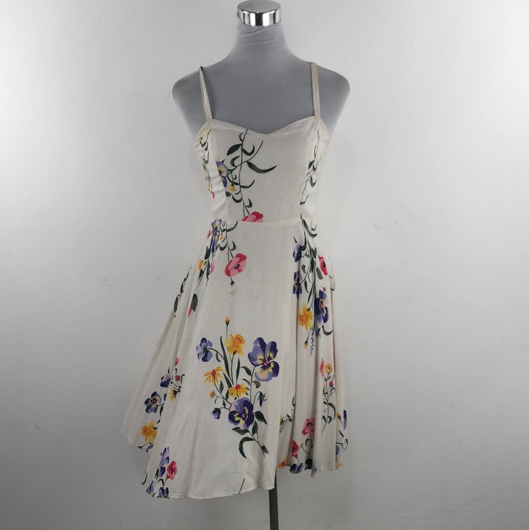 Vestido Blanco de Flores