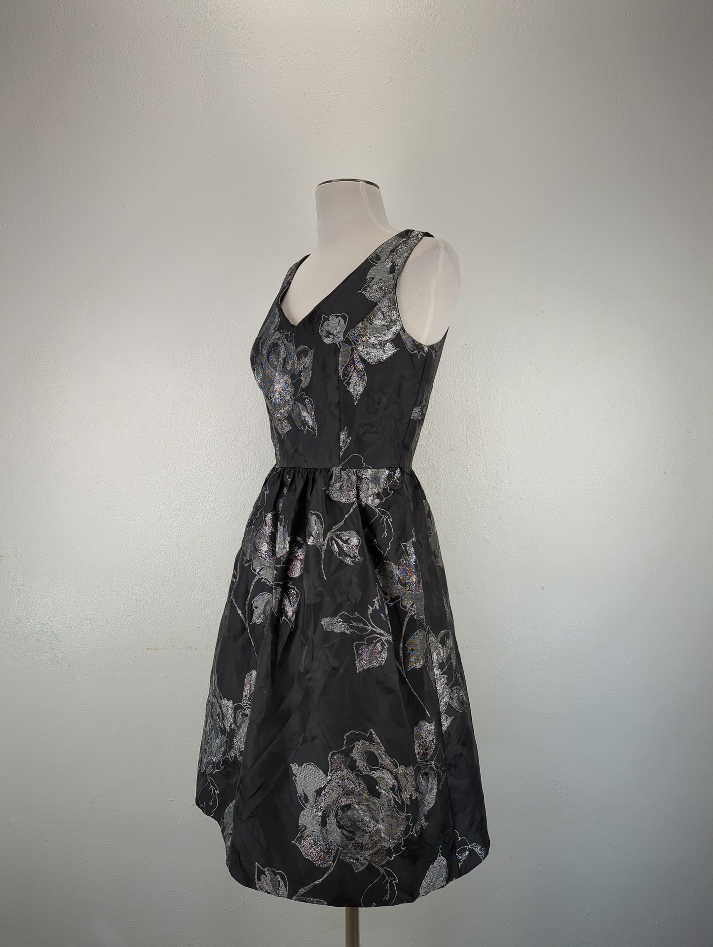 Vestido Negro Floral White Black