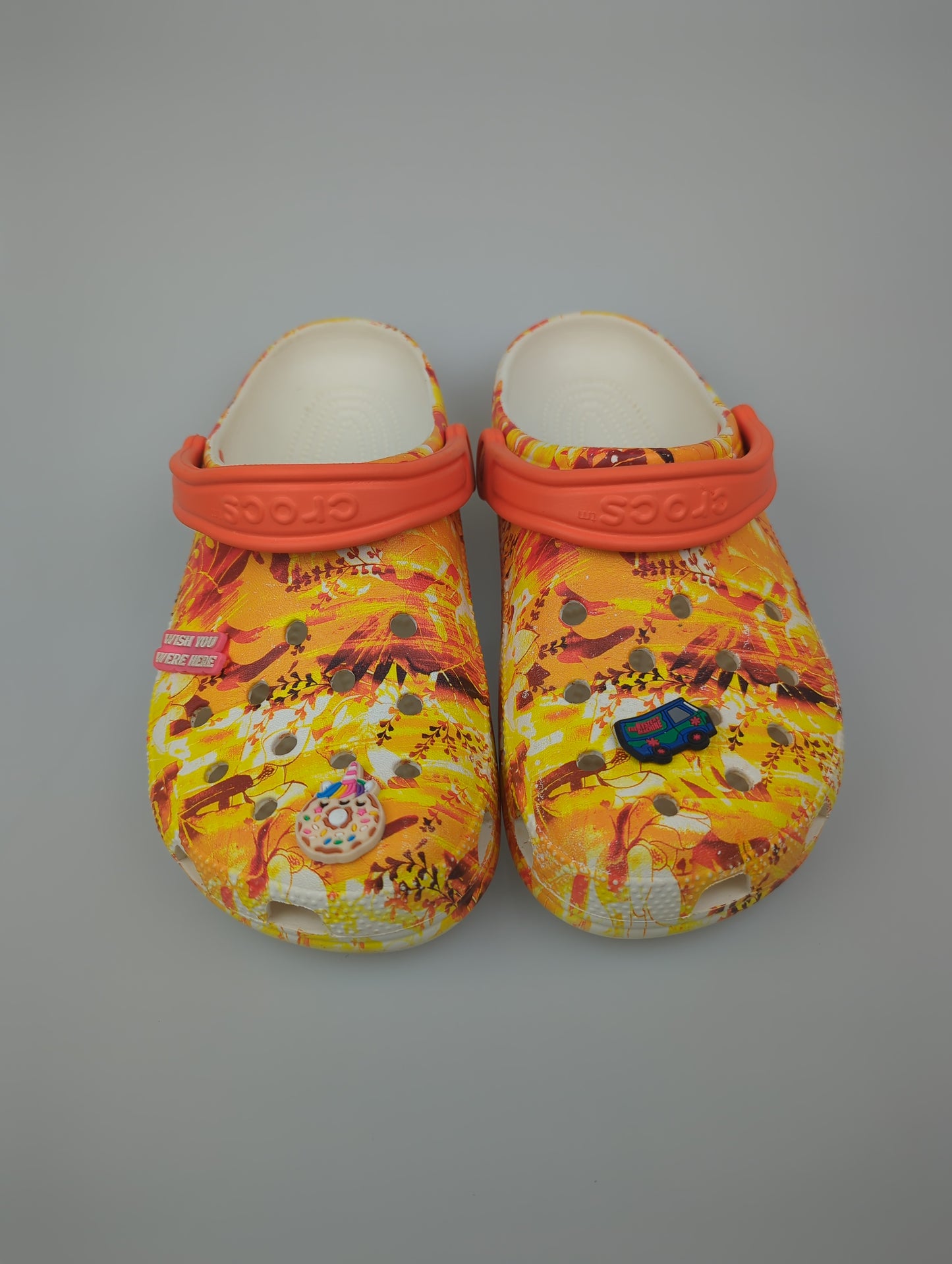 Sandalia Multicolor Crocs