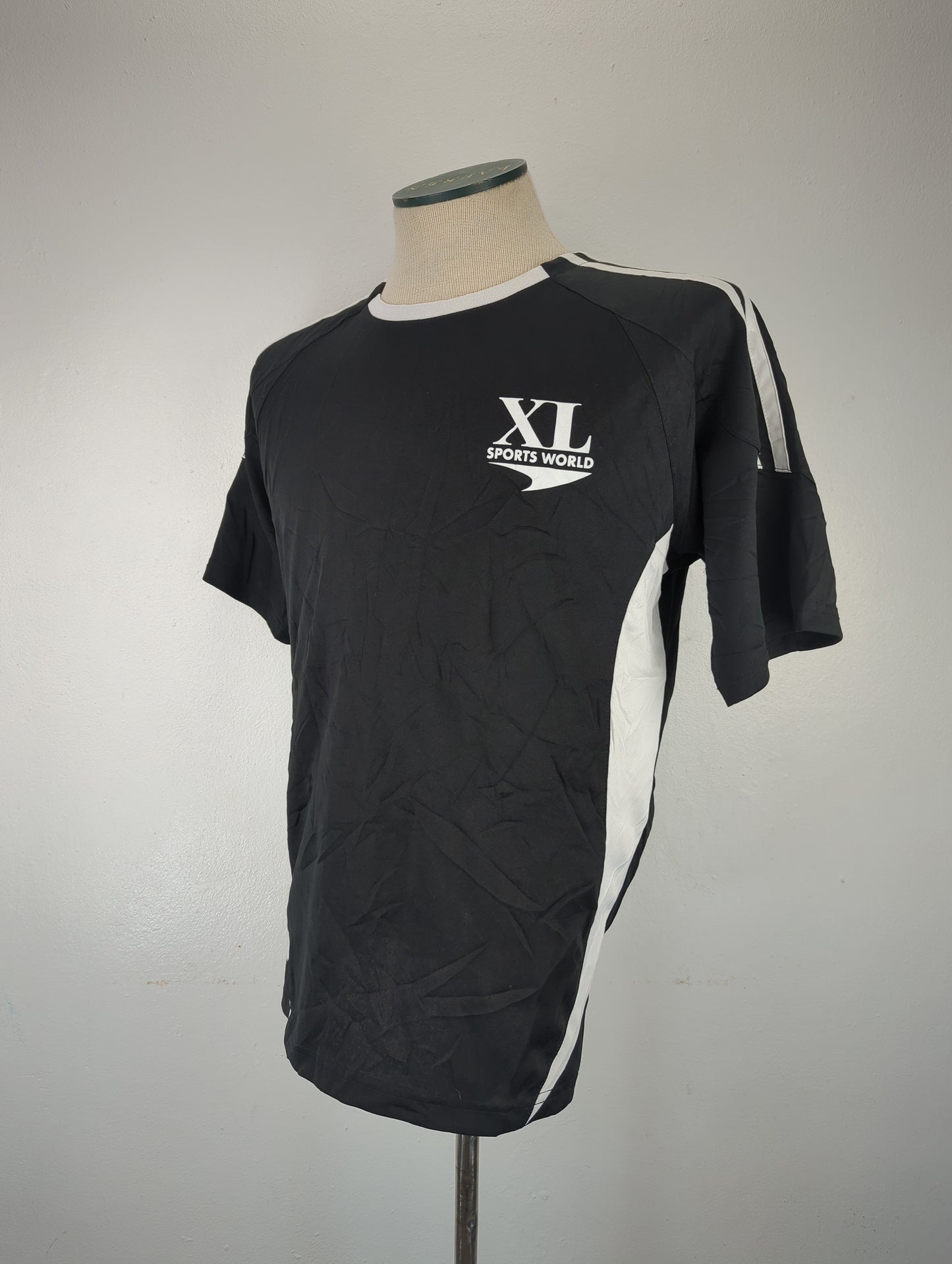 Camiseta Negro Deportivo Challenger Team Wear