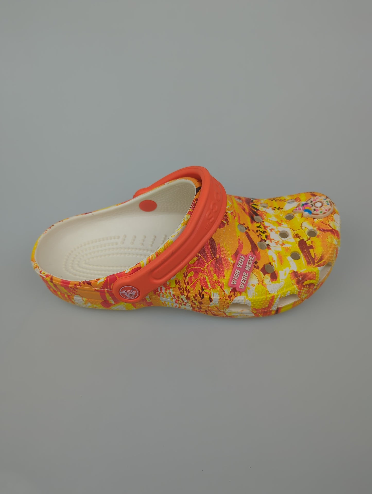 Sandalia Multicolor Crocs