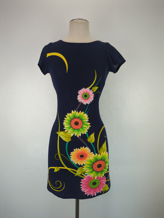 Vestido Azul marino Floral Quyen Loc