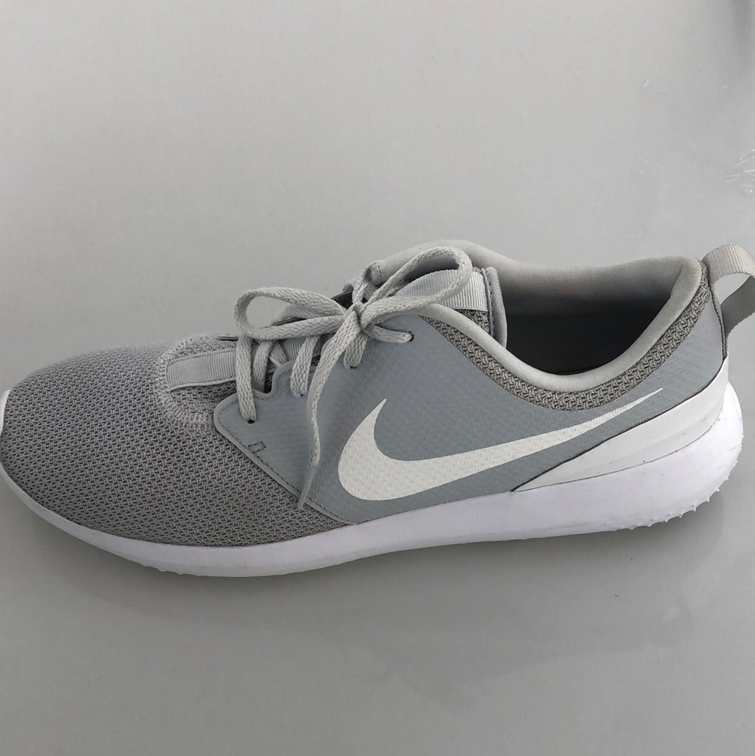 Calzado Deportivo Gris NIKE