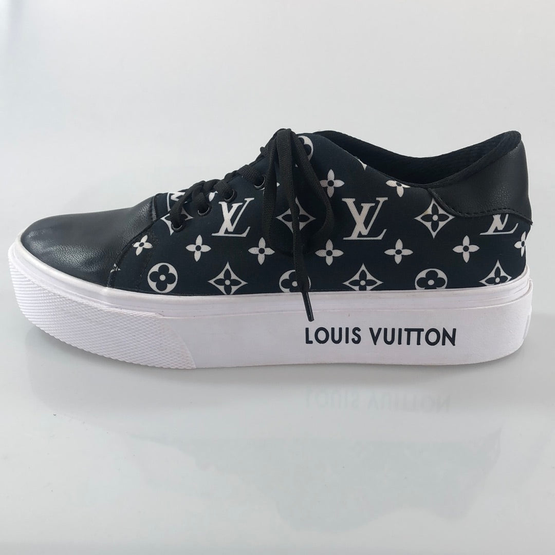 Calzado elegante negro louis vuiton