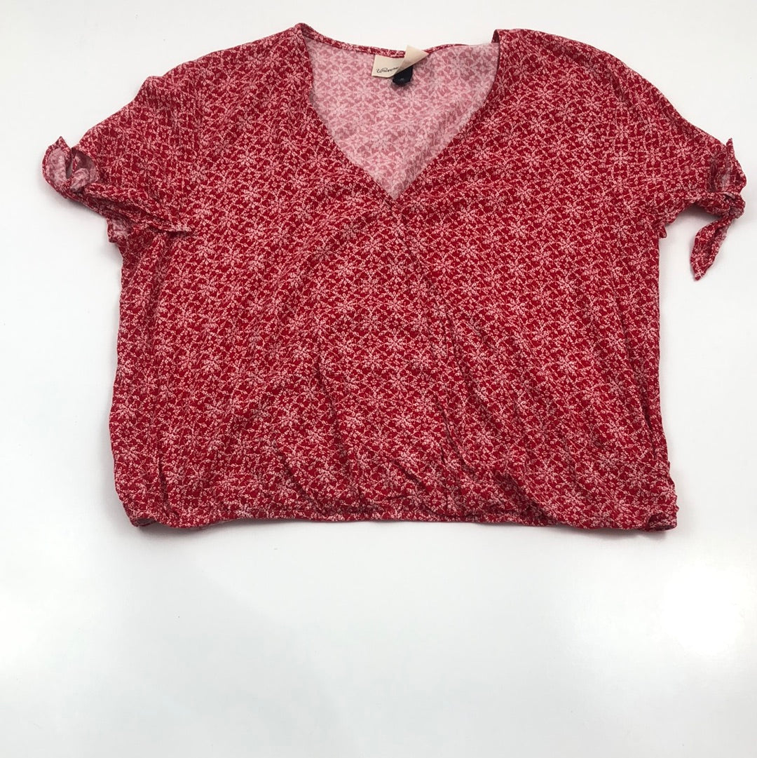 Blusa Rojo de Flores Universal Thread
