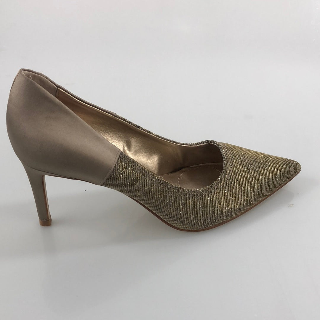 Zapatilla de Brillo Nude Tahari