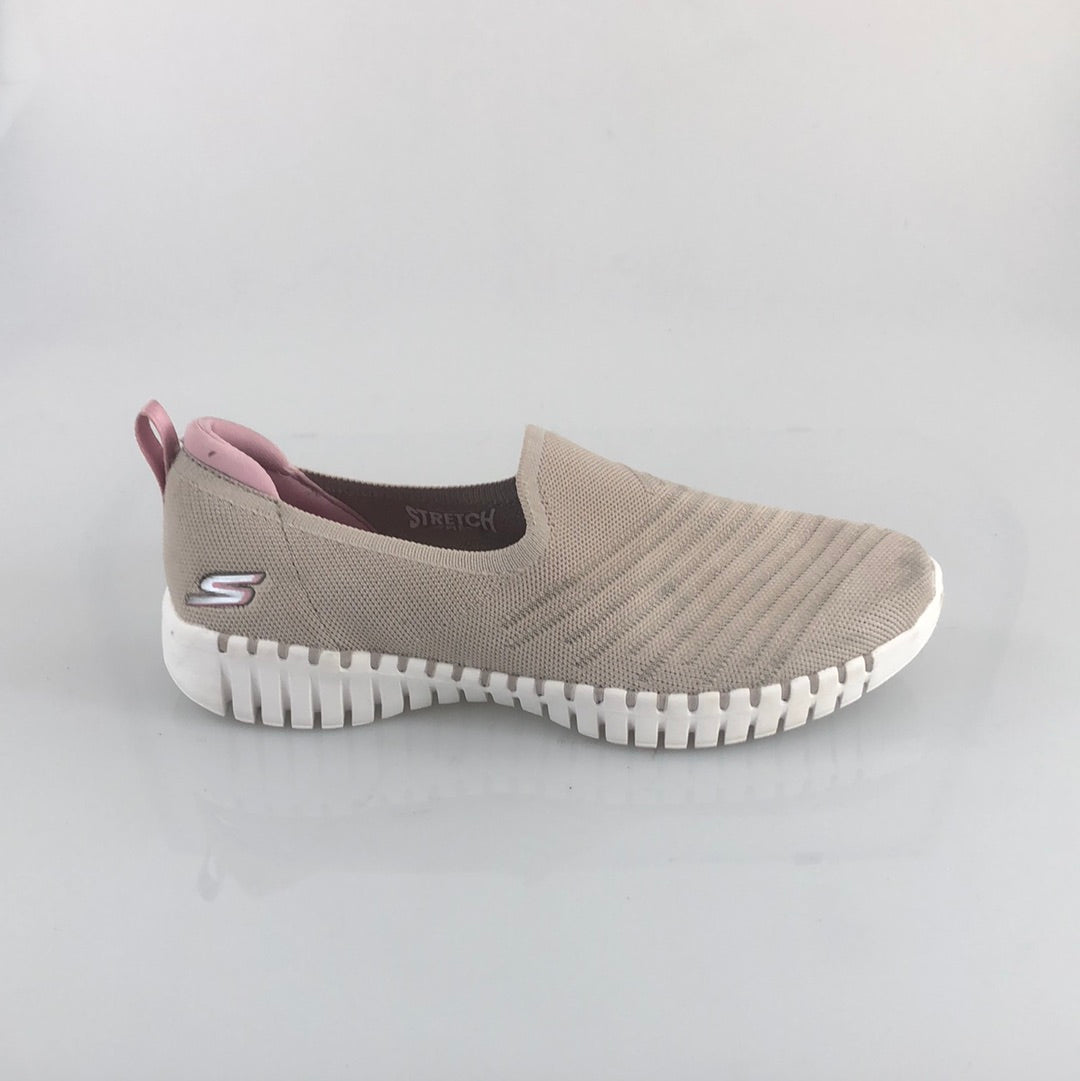 Apargata Crema Stretch Fit