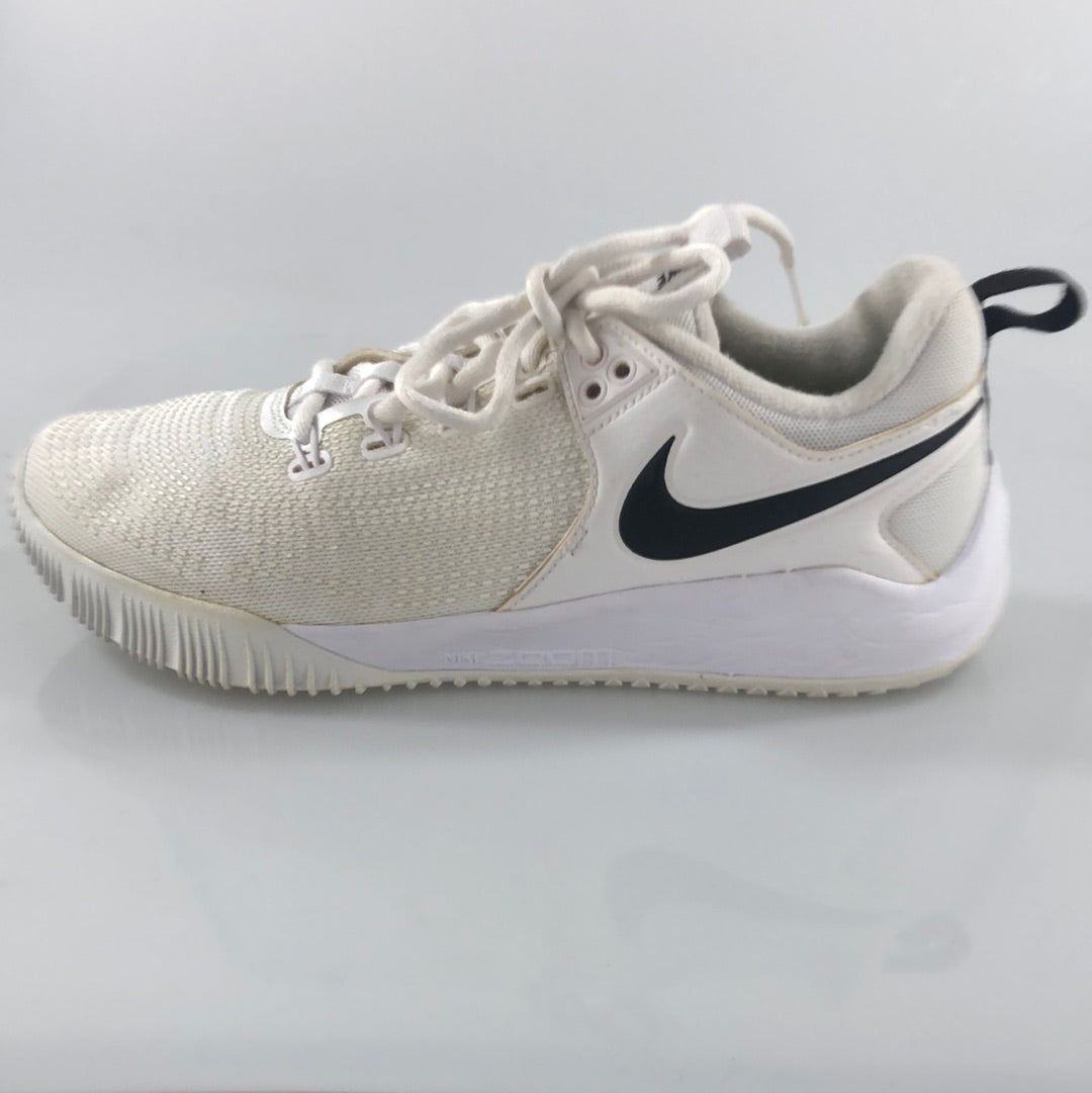 Calzado de portivo blanco Nike volleball