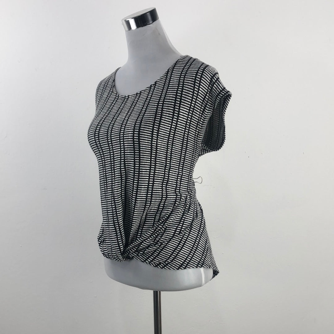 Blusa Negro de Raya W5